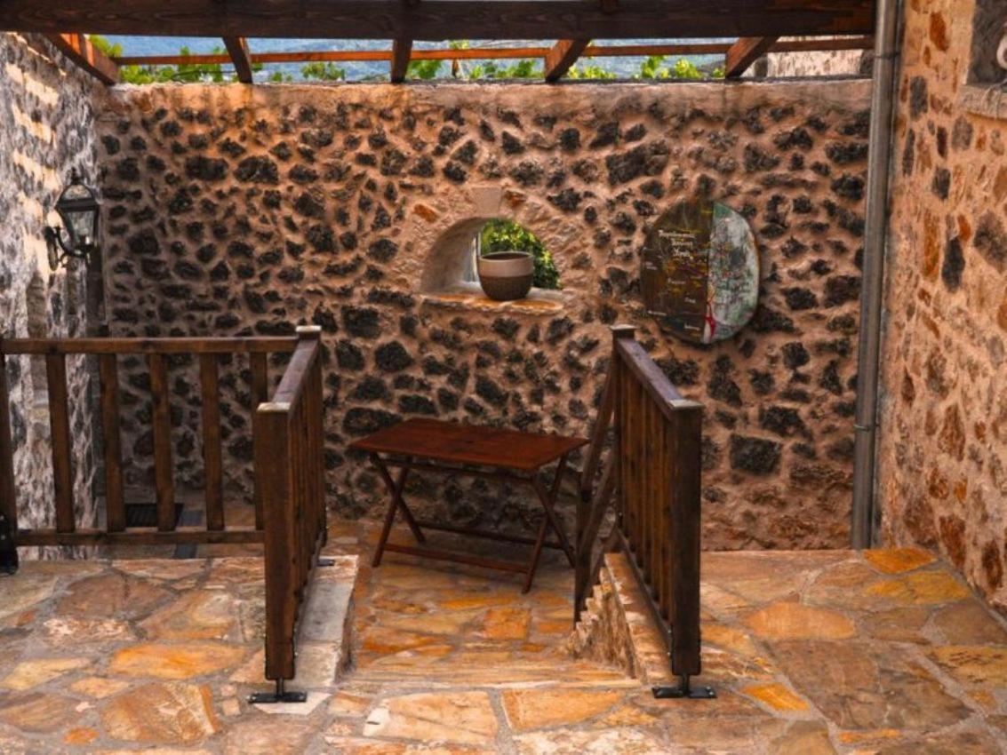 Yono'S Traditional House Ano Ravenia ภายนอก รูปภาพ