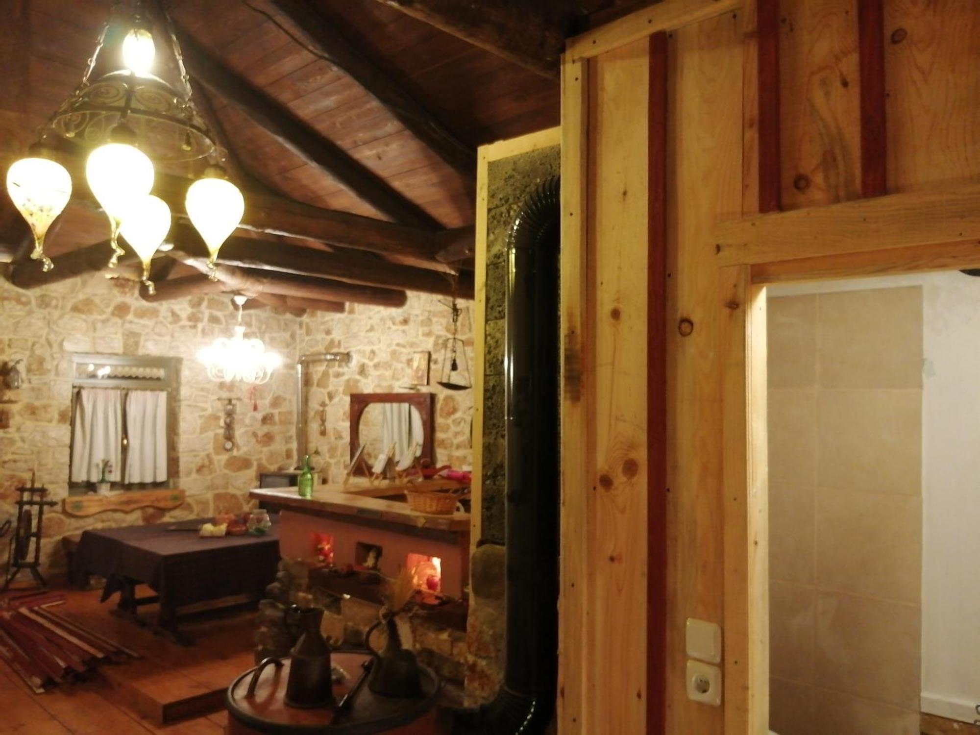 Yono'S Traditional House Ano Ravenia ห้อง รูปภาพ